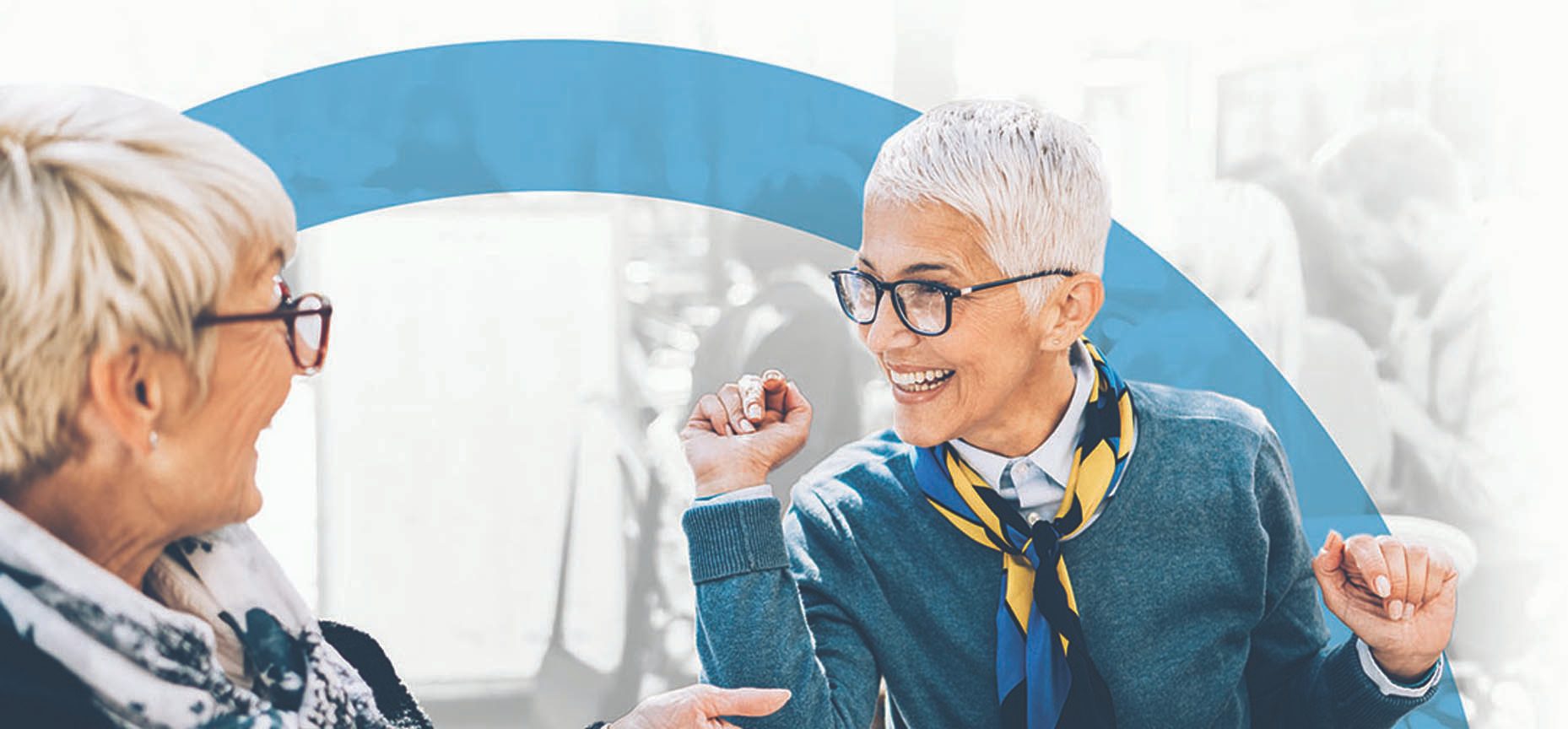 two people at a cafe having lunch 